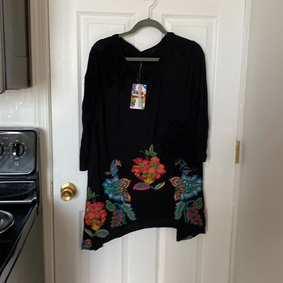 Desigual Tops - NEW WITH TAGS Desigual tunic